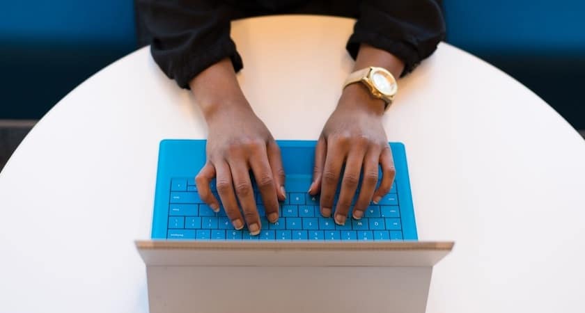 pharmacy student using tablet